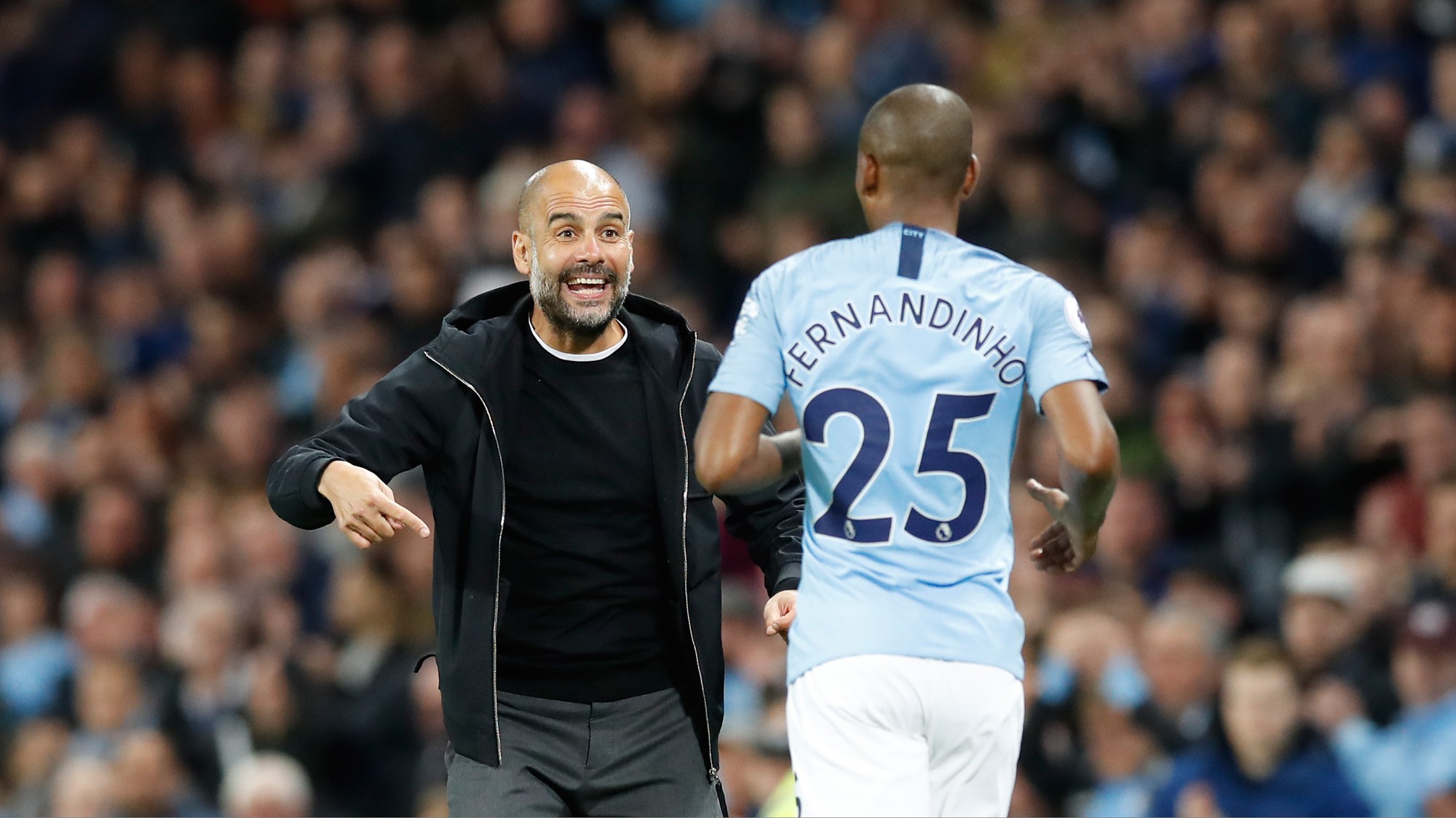 Sắm bình chữa cháy đắt kỷ lục, ngày Pep Guardiola nhuộm xanh thành Manchester đến rồi - Ảnh 1. Sắm bình chữa cháy đắt kỷ lục, ngày Pep Guardiola nhuộm xanh thành Manchester đến rồi - Ảnh 1.
