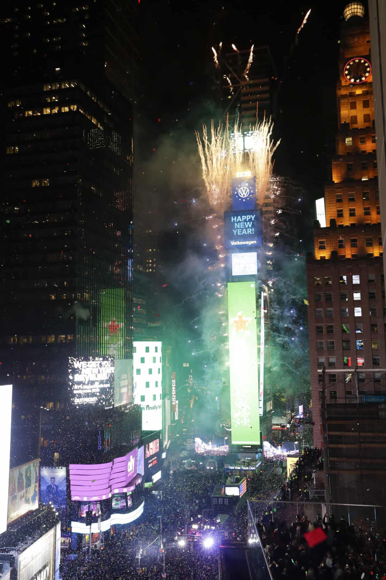 Chúc mừng năm mới 2020: Tổng thống Trump làm gì trong ngày cuối cùng của năm 2019? - Ảnh 4. Chúc mừng năm mới 2020: Tổng thống Trump làm gì trong ngày cuối cùng của năm 2019? - Ảnh 4.