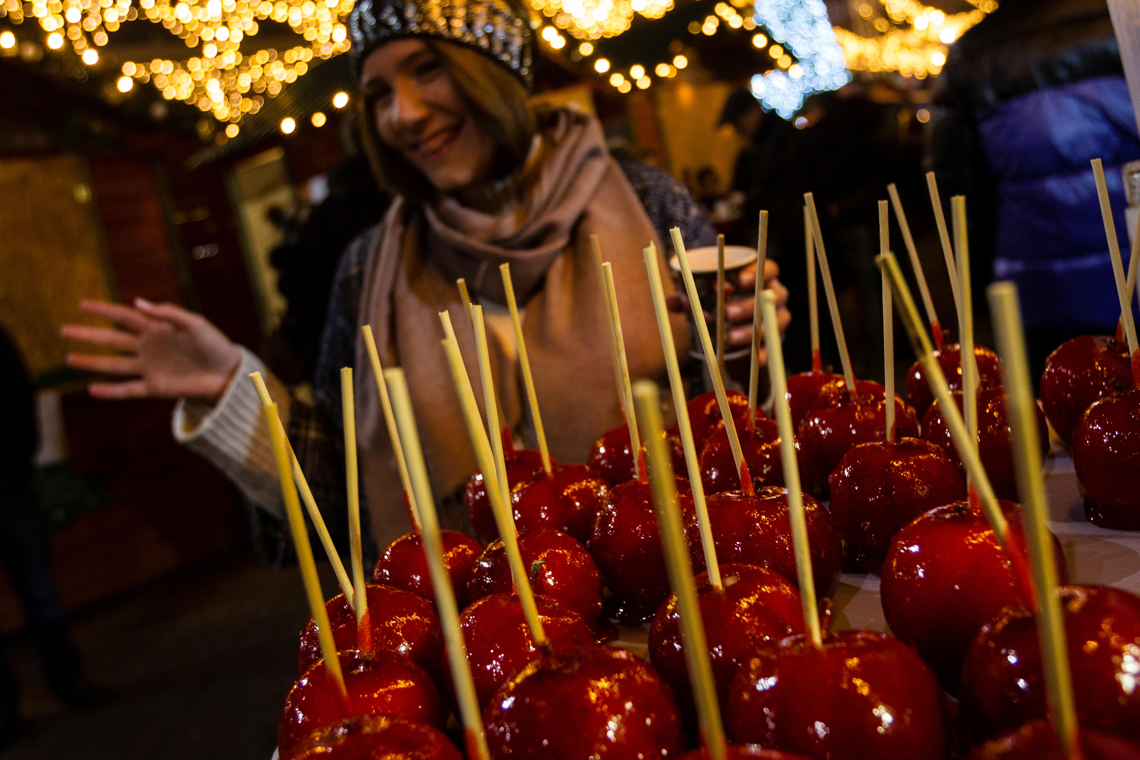 Chúc mừng năm mới: Chiêm ngưỡng màn trình diễn pháo hoa mãn nhãn tại thủ đô London, Anh - Ảnh 6. Chúc mừng năm mới: Chiêm ngưỡng màn trình diễn pháo hoa mãn nhãn tại thủ đô London, Anh - Ảnh 6.