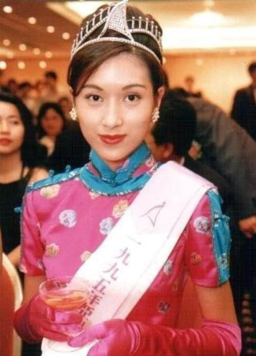 Hoa hậu châu Á đẹp nhất lịch sử: Bẽ bàng vì lộ ảnh nóng, bị đánh ghen, U50 sống cô độc - Ảnh 1.