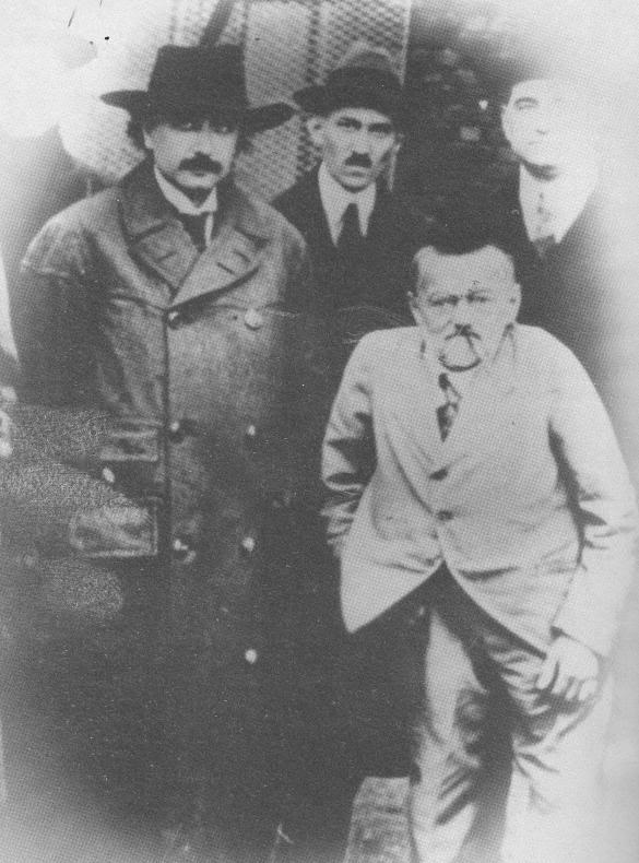 
Tesla và Einstein (1920)
