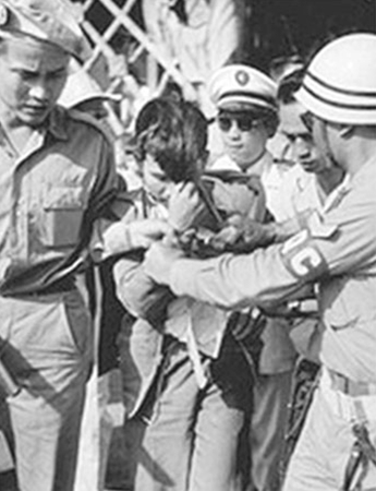 Hà Minh Trí bị bắt sau khi ám sát hụt Ngô Đình Diệm tại Buôn Mê Thuột.