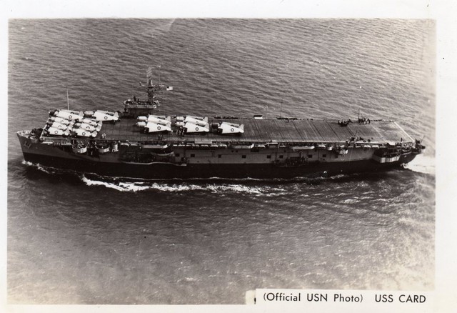 
Tàu sân bay USS Card khi còn lành lặn. Ảnh: Hải quân Mỹ.
