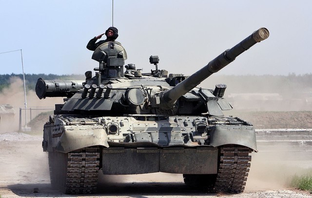 Xe tăng chiến đấu chủ lực T-80U của Nga