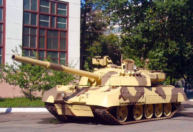 
Phương án nâng cấp lên chuẩn T-55M8A2 Typhoon của Kharkiv Morozov Machine Building (Ukraine).
