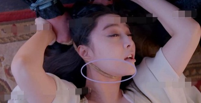 girl fuckt with dildo alone hard gifs free mature seduction pics