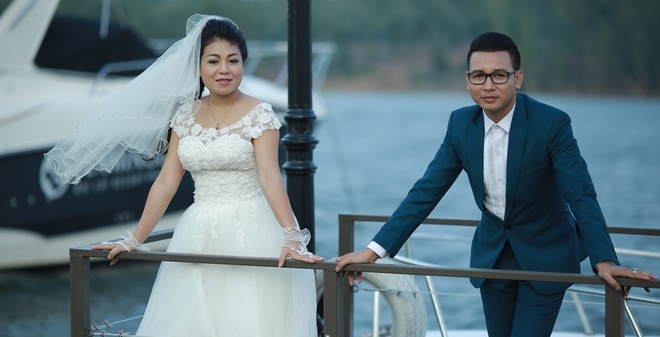 "Người tình" mới của ca sĩ Anh Thơ chi tiền tỷ làm album