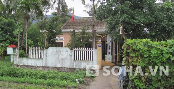 Đề nghị cách chức Bí thư quan hệ bất chính làm 2 cán bộ dưới quyền có thai