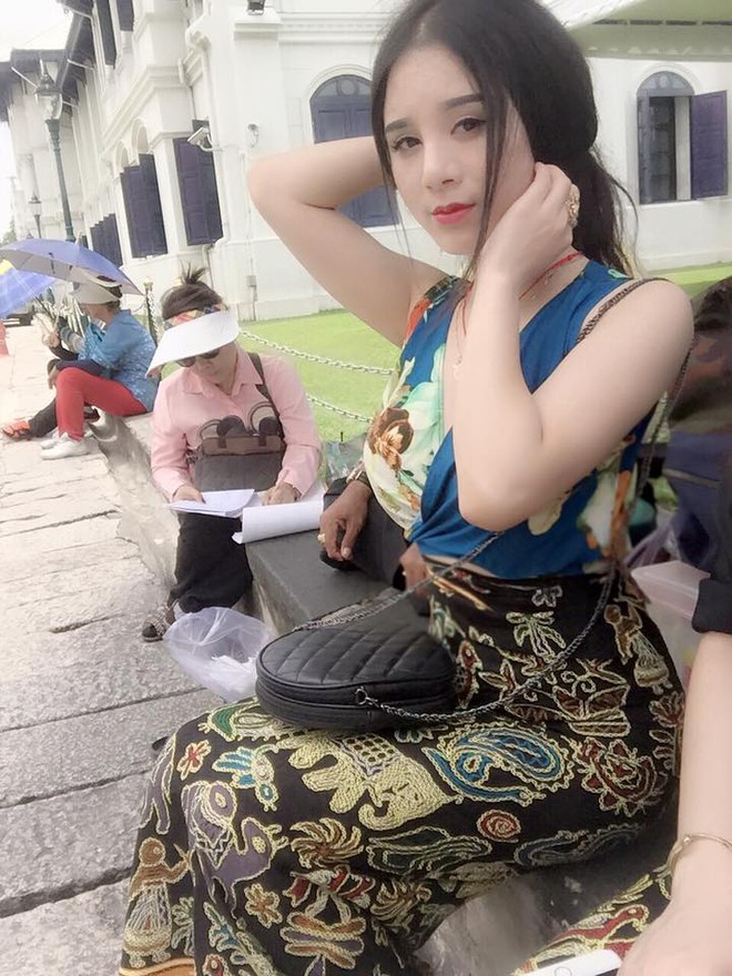 Gương mặt của cô nàng có tấm lưng gợi cảm và bí ẩn nhất bể bơi - Ảnh 5. 1471419373696 Lộ diện gương mặt của cô nàng có cơ thể gợi cảm và bí ẩn nhất bể bơi