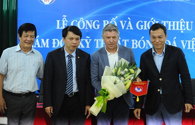 Chuyên gia Đức & sự lừa gạt của giới lãnh đạo bóng đá Việt Nam - Ảnh 4.