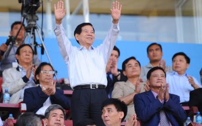 Nguyên Chủ tịch nước Nguyễn Minh Triết thăm các Đội dự tuyển trẻ Quốc gia