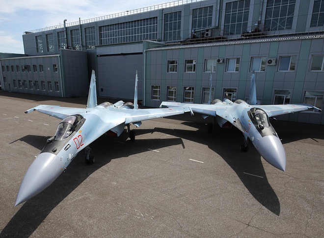 Tiếp nhận tiêm kích Su-35: Phi công sang tận nhà máy KnAAPO (Nga) để chuyển về đơn vị