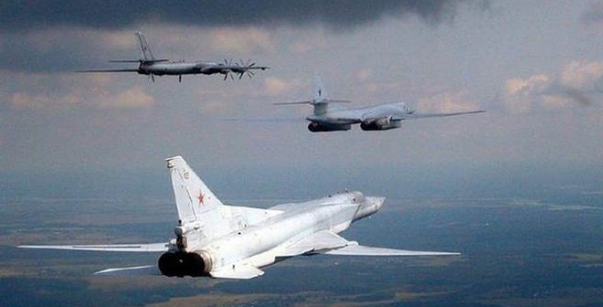 Phiên bản Tu-160 mới có vẻ sẽ thay cho phi đội Tu-160 và Tu-95 của Nga hiện nay, tuy nhiên, mẫu thiết kế nào sẽ thay thế máy bay ném bom hạng trung Tu-22M3 vẫn còn là một bí ẩn.