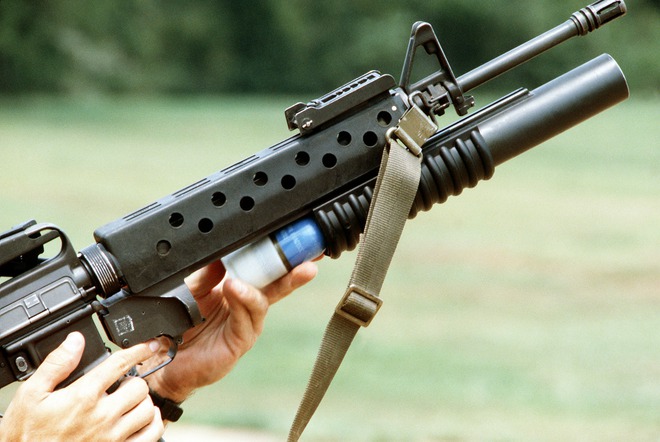 Súng phóng lựu trên súng trường tấn công FN SCAR có gì đặc biệt? - Ảnh 1.