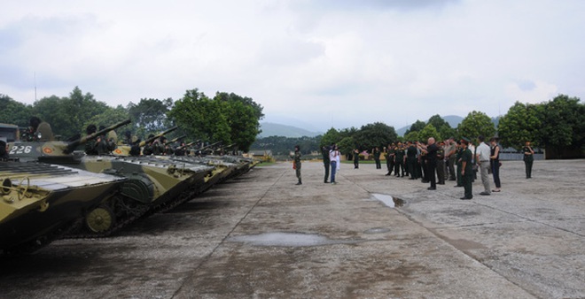 Đoàn Tùy viên Quốc phòng các nước tại Việt Nam thăm quan, tìm hiểu thực tế tại Sư đoàn 308