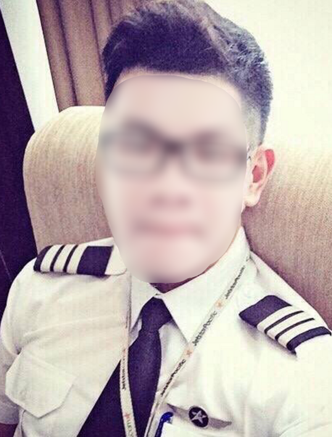 Nổ vang trời làm phi công, anh chàng bẽ bàng khi bị bóc phốt - Ảnh 1. Nổ vang trời làm phi công, anh chàng bẽ bàng khi bị bóc phốt - Ảnh 1.