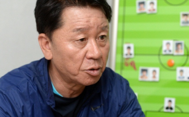 HLV Hàn Quốc nói điều khiến bầu Đức và HAGL “mở cờ trong bụng”