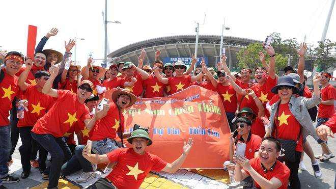 Bóng đá - Sức cùng lực kiệt, U20 Việt Nam đớn đau rời World Cup bởi đòn 'hồi mã thương' chí mạng (Hình 13).