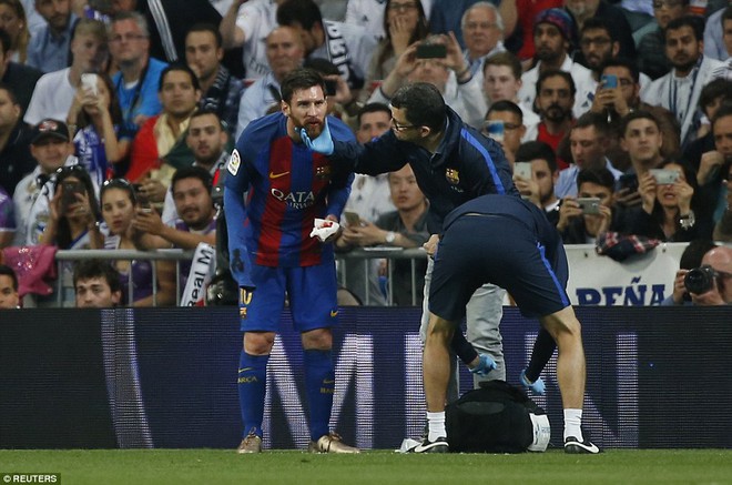 Messi hộc máu mồm, vẫn một mình hạ sát cả Real Madrid - Ảnh 8.
