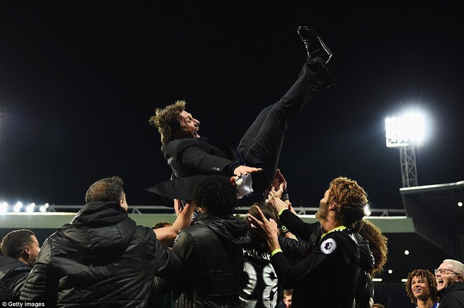 Thắng hiểm kiểu Conte, Chelsea chính thức thành nhà vô địch Premier League - Ảnh 3.