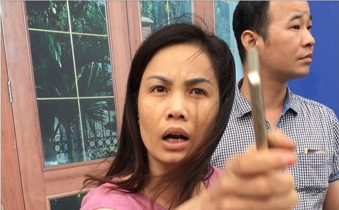 Ai đây ạ? Ai đây ạ?