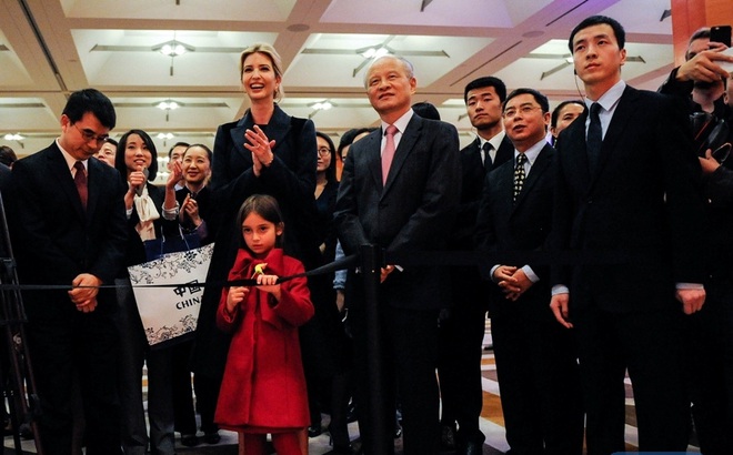 SCMP: Trung Quốc đã dàn xếp để "mời bằng được" Ivanka Trump tới sứ quán chúc tết SCMP: Trung Quốc đã dàn xếp để "mời bằng được" Ivanka Trump tới sứ quán chúc tết