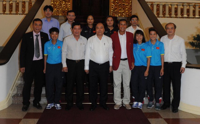 Vinh dự lớn cho tuyển nữ Việt Nam sau chiếc HCV SEA Games quý giá