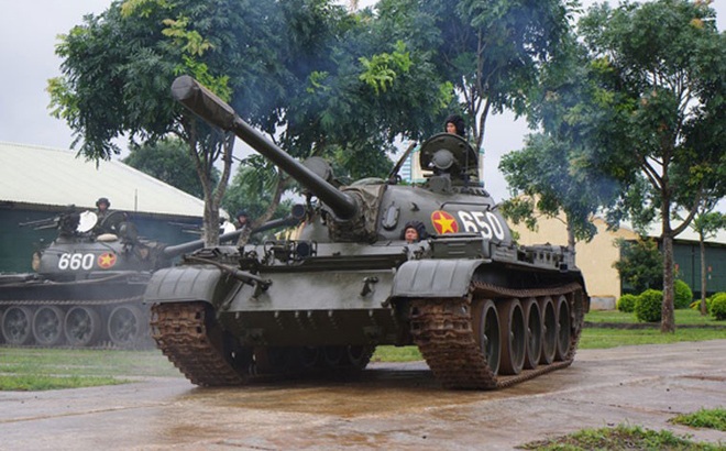 Đại tá thiết kỵ VNCH không ngờ lại có ngày "được" đi xe thiết giáp của Quân Giải phóng