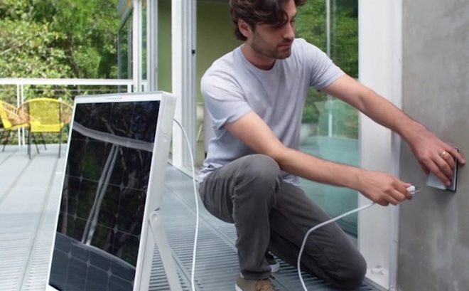 Siêu "sạc dự phòng" di động dùng năng lượng mặt trời để sạc đầy smartphone tới 60 lần