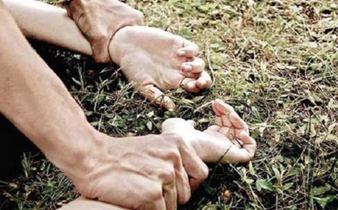 Kết quả hình ảnh cho hiếp dâm