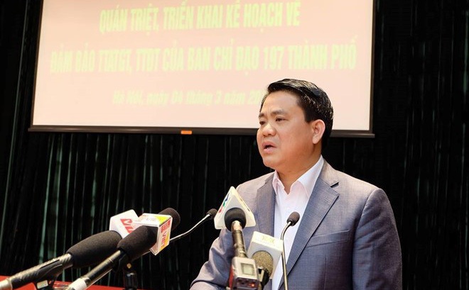 Ông Nguyễn Đức Chung đã có bài phát biểu "dậy sóng" khi thẳng thắn nêu rõ những tiêu cực liên quan đến vỉa hè