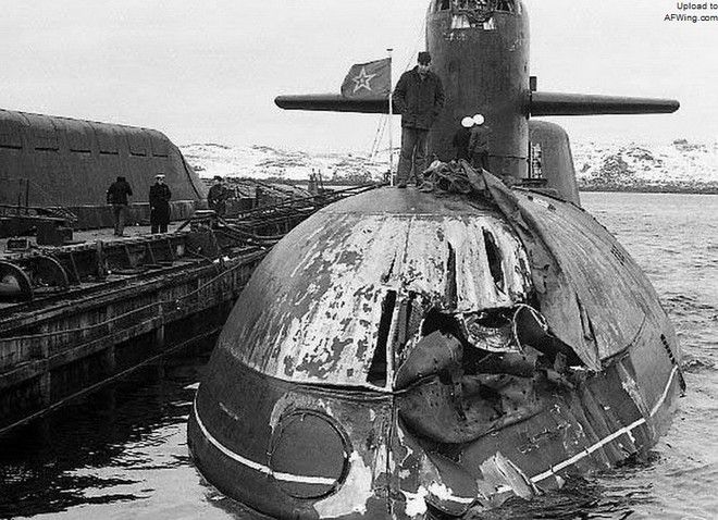 Tàu ngầm hạt nhân K-279 đâm vào núi băng: Ngày 13 đen đủi -Thêm thảm họa Titanic? - Ảnh 3.