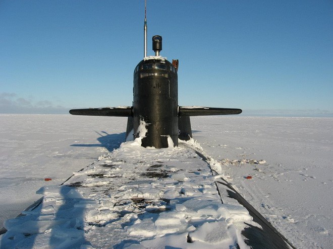 Tàu ngầm hạt nhân K-279 đâm vào núi băng: Ngày 13 đen đủi -Thêm thảm họa Titanic? - Ảnh 2.