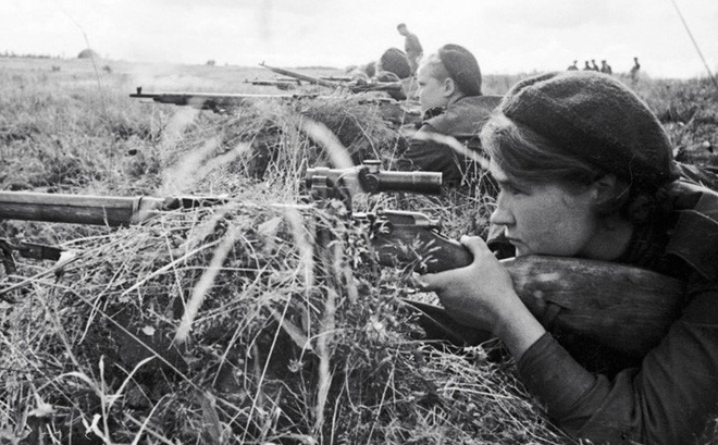 Hình ảnh ấn tượng về nữ quân nhân Liên Xô trong Chiến tranh Vệ quốc