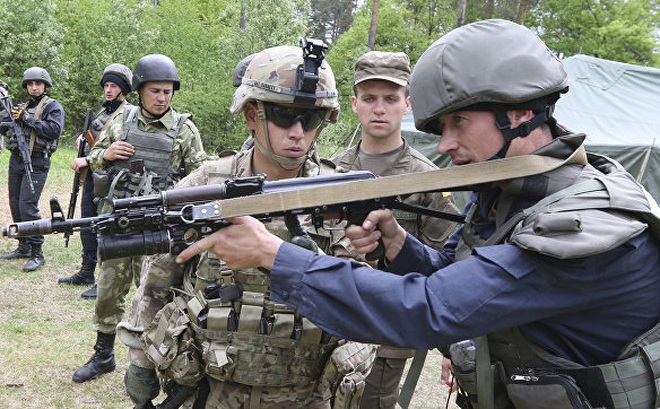 Mỹ cấp vũ khí sát thương cho Ukraine sẽ là con dao hai lưỡi?