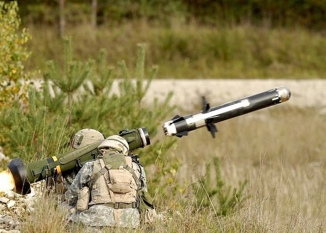 Mỹ cấp vũ khí sát thương cho Ukraine sẽ là con dao hai lưỡi? - Ảnh 1.