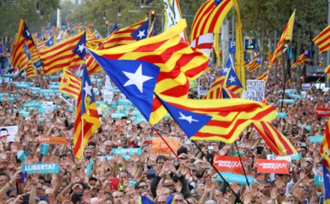 Tây Ban Nha cân nhắc áp dụng Điều 155 Hiến pháp với Catalonia