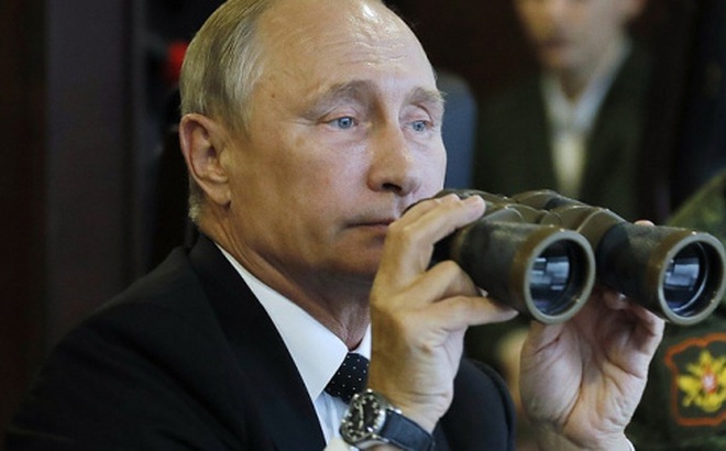 Tổng thống Putin chỉ huy phóng 4 tên lửa đạn đạo liên lục địa một lúc
