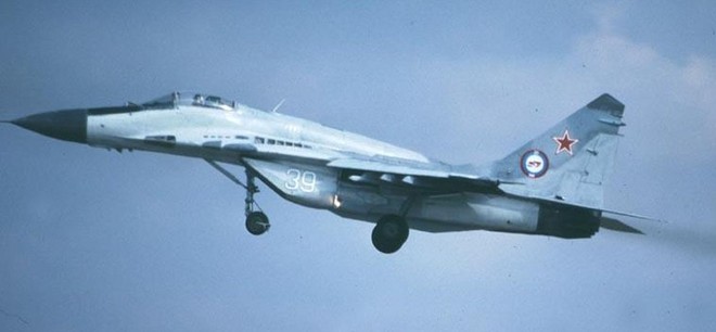 Điệp viên bạc tỷ: Kẻ hủy hoại nền hàng không quân sự Xô Viết - Ảnh 3.