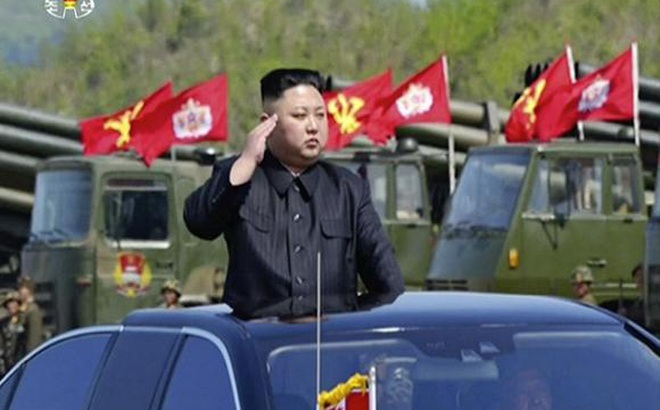 Lãnh đạo Triều Tiên Kim Jong-un đến thăm một đơn vị quân đội Triều Tiên.