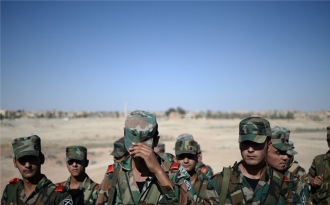 Siết thòng lọng IS ở sa mạc Badiyeh, quân đội Syria thắng lớn