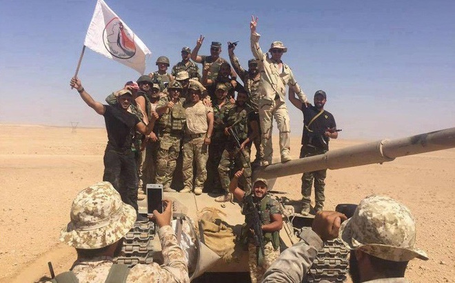 Không quân Nga trút hỏa lực ác liệt, quân đội Syria tiến về Deir Ezzor từ Palmyra