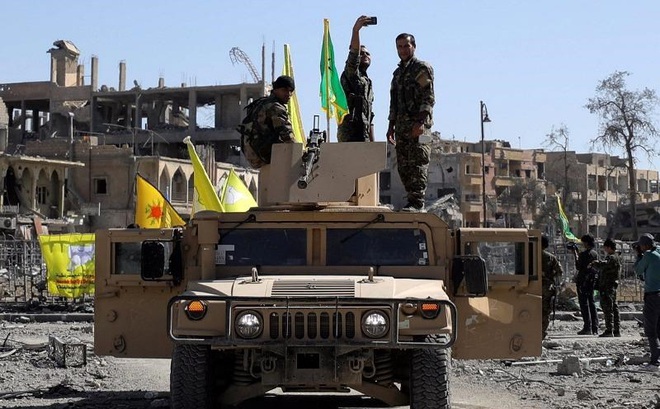 Mỹ nói đã tái chiếm Raqqa, tướng Syria nói chưa