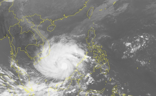 Bão số 16 có cột sóng cao hơn 10 đã áp sát đảo Trường Sa