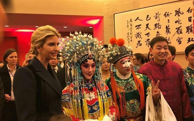Bloomberg: Chuyến chúc tết của Ivanka là sự sắp xếp bí mật của con rể Trump và Bắc Kinh