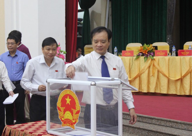 Tỉnh Nghệ An có tân Chủ tịch 42 tuổi - Ảnh 1.