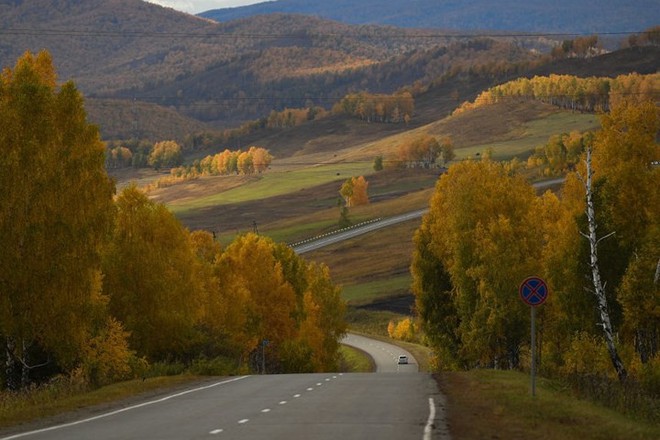 Tháng 10 về, ngắm vẻ đẹp mê ly của mùa thu nước Nga - Ảnh 1.