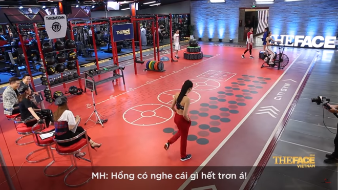 Minh Hằng cười lớn, chế giễu cách tạo dáng của thí sinh đội Võ Hoàng Yến - Ảnh 2.