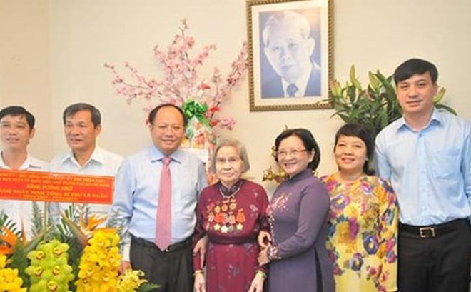 Bà Nguyễn Thị Vân, phu nhân cố Tổng Bí thư Lê Duẩn từ trần Bà Nguyễn Thị Vân, phu nhân cố Tổng Bí thư Lê Duẩn từ trần
