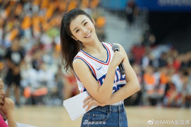 Nữ MC Trung Quốc khoe nụ cười tỏa nắng, đẹp đến say lòng người - Ảnh 5.